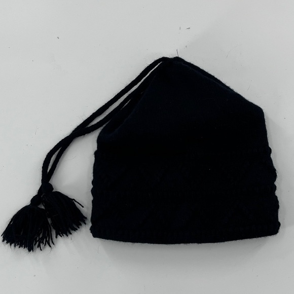 Penthouse Knits Navy Wool Hat with Tassels - Unisex - One Size - Picture 4 of 7